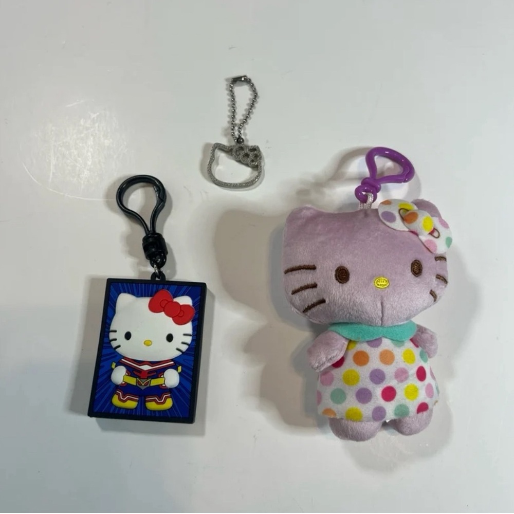 Hello Kitty Keychain - image 1